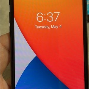 iPhone 8 unlocked uses SIM card